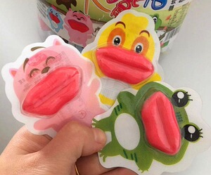 网红软糖卡通图案儿童搞笑qq糖3d红嘴唇橡皮糖