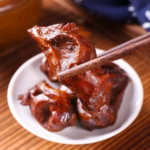 702人付款天猫正宗高开卤鸡头温州特产酱卤味即食熟食非乡巴佬黑色