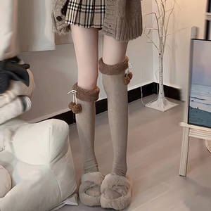 羊羔毛过膝袜子靴女长筒秋冬中筒加绒加厚jk高筒保暖毛球毛绒长袜