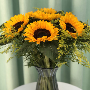 向日葵花束鲜花云南斗南基地直批发家用水养插花生日花束小雏菊花