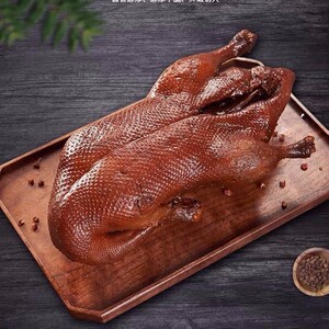 【亏本冲量】整只南京盐水鸭酱鸭秘制酱鸭酱板鸭整只鸭肉卤鸭食品