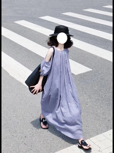 Lana Lang 蓝紫色挖肩中袖连衣裙女法式圆领纯色设计感小众长裙夏