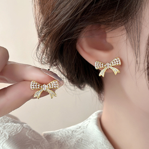 韩国水钻珍珠耳钉女纯银小众设计高级感耳饰2024年新款爆款耳环