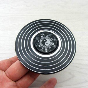 八卦指尖陀螺国风指尖陀螺太极八卦罗盘指尖陀螺指间螺旋简易太极