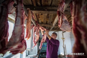 新疆阿勒泰牧民风干肉特产美食生风干牛肉半干真空4斤包邮黄膘