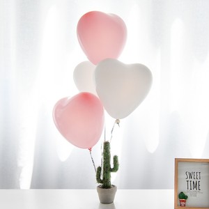 情人节加厚爱心白色粉色亚光心形乳胶气球求婚表白订婚布置装饰
