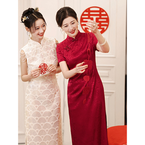 喜婆婆婚宴装2024新款夏季送考红旗袍缎面喜服结婚妈妈礼服小个子