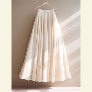 今年流行仙女超仙森系a字长裙高级感超好看白色夏季雪纺半身裙春