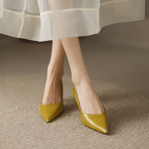 尖头高跟鞋七厘米