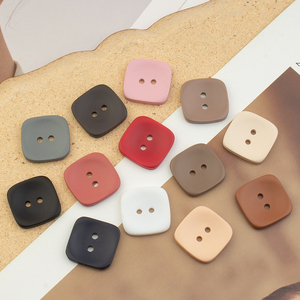 羊绒大衣纽扣高档女扣风衣外套黑色红色方形装饰树脂扣子上衣配件