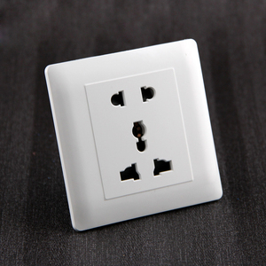 公牛86型五孔万能墙壁开关插座面板香港澳门台湾通用多功能二三插