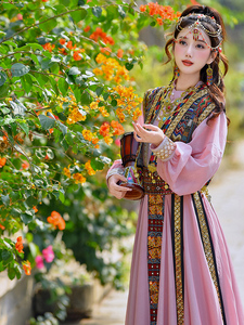 民族风公主西域服饰女春季2024新款刺绣重工新疆风汉元素旅游度假