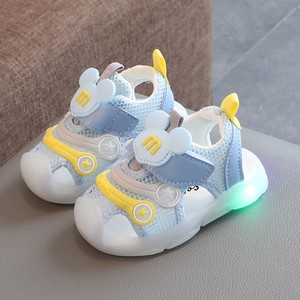 江博士夏季新款0-1-2-4岁儿童凉鞋带闪灯软底防滑学步鞋男女婴儿