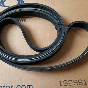 上海汇众伊思坦纳奔驰mb100发动机皮带发电机皮带水泵皮带