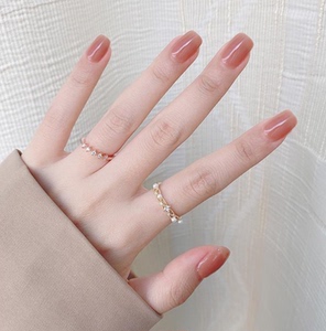 短款指甲纯色美甲