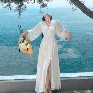 海滩夫人 三亚海边度假裙沙滩裙长款长裙V领灯笼袖白色连衣裙女夏