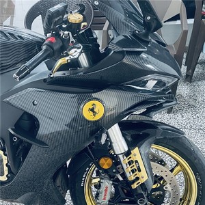 适用于钱江摩托改装车标赛550/350/400/600追600法拉利车标黄色款