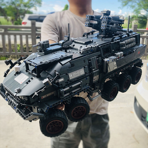 乐高装甲运兵车