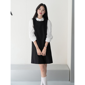冬瑚新款韩版黑色无袖连衣裙白色娃娃领衬衫小个子显瘦背带裙套装