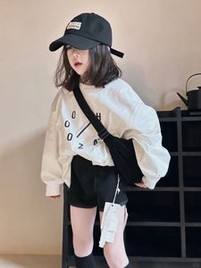 巴­拉巴­拉韩国童装女童长袖T袖2024春秋季儿童时尚打底衫女童卫