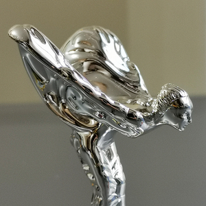 劳斯莱斯车标银色小金人抖音同款仿真金属摆件立体合金女神可改装