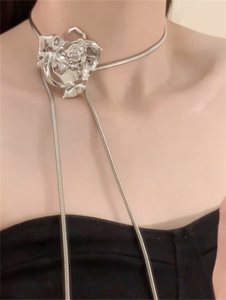 zoozmomo银色玫瑰花项链女小众设计Y2K甜酷辣妹百搭抽拉式锁骨链