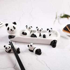 熊猫筷子架陶瓷工艺品酒店用品筷托餐厅摆件可爱小熊猫餐具筷架枕