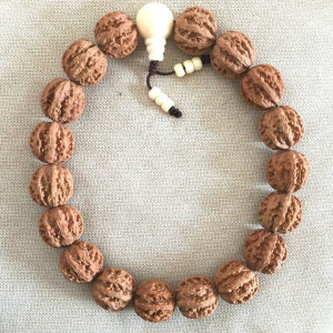 太行山天然野生文玩核桃京八棱灯笼秋子手串手持把玩山核桃送礼品