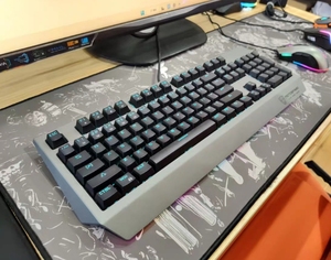 正品摩豹CK99电竞游戏机械键盘光轴青轴有线usb电脑手托键盘ck80