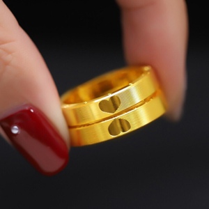 老凤祥新款足金999爱心数字罗马黄金戒指女款18k时钟情侣对戒送