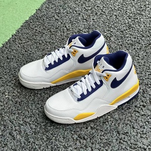 Nike Flight Legacy 经典复古篮球鞋 白蓝黄 湖人 男款 BQ4212