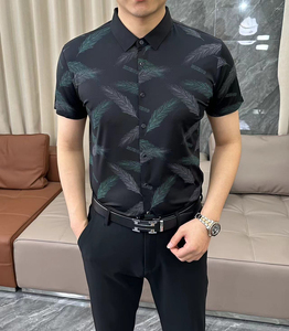 广州欧凯服饰轻奢男士时尚潮流休闲百搭弹力短袖衬衫8886款衬衣。