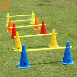 麦卡足球训练器材幼儿园标志桶障碍物篮球锥形桶路障儿童跨栏架