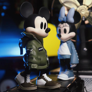 Disney迪士尼手办潮服大衣米奇米妮摆件米老鼠公仔玩具生日礼物