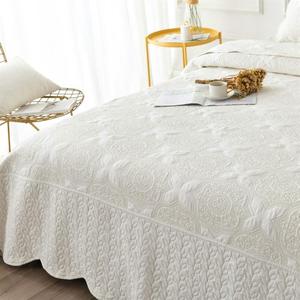 欧式绣花床盖三件套夹棉2022年新款高档白色绗缝被床单ins床裙式