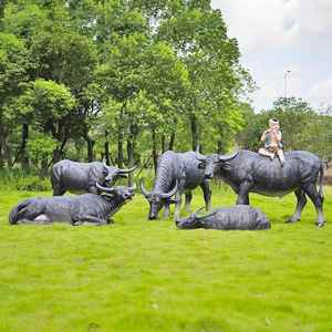 户外仿真牧童骑水牛玻璃钢农耕动物雕塑公园林景观落地模型大摆件