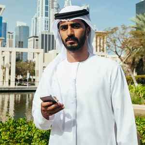 卡塔尔世界杯头巾迪拜土豪中东旅游礼拜帽男士方巾披肩阿拉伯