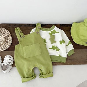 巴柆巴柆婴儿衣服春秋季背带裤哈衣宝宝卡通套头休闲卫衣两件套绿