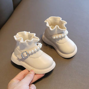 儿童马丁靴1一3岁软底公主鞋皮鞋婴儿靴小童鞋女宝宝鞋子外穿软底
