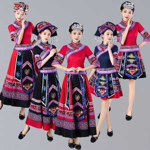 三月三少数民族服装女广西壮族彝族土家族舞蹈服云南苗族演出服饰