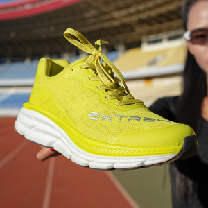天越逐风轻弹科技碳管跑鞋R105越野户外男女跑步运动防滑透气舒适