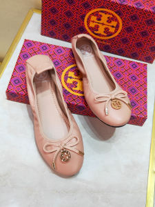 直邮代购Tory Burch/汤丽柏琦新款女士轻奢休闲牛皮芭蕾鞋平底鞋