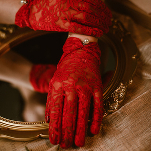 新娘敬酒服结婚手套蕾丝短款女红色婚纱礼服摄影拍照生日写真手套