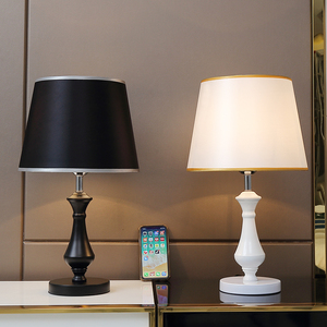 飞利浦北欧创意卧室台灯床头灯简约现代个性简欧经典水晶客厅书房
