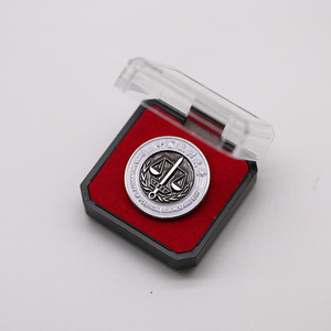 中国政法大学校徽胸章校友会纪念品送高中生毕业励志礼物奖励礼品