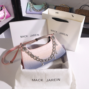 香港mackjarein高级感真皮渐变青蛙包网红腋下包法棍包单肩女包包