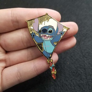 【限量】迪士尼徽章史迪奇仔卡通动漫胸针挂件周边勋章纪念stitch