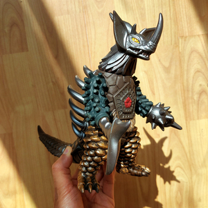 {二手} 日本中古 老的 万代 17cm 奥特曼玩具 怪兽软胶 塔伊兰特