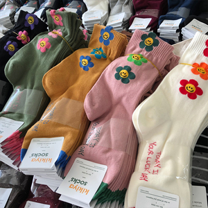 东大门泫雅风花朵女棉袜ins时尚中筒袜韩国kikiya太阳花短棉袜子