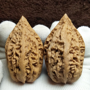 东北野生精品粗筋龙纹八宝玲珑塔塔尖大秋子楸子文玩核桃珍品收藏